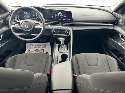 Used 2024 Hyundai Elantra SEL image 10