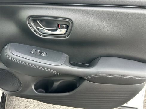 Certified 2024 Honda HR-V EX-L image 20