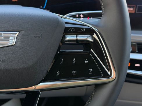 New 2026 Cadillac Lyriq Luxury w/ LPO, Floor Liner Package image 26
