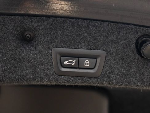 Used 2013 BMW M5 w/ Executive Pkg image 54