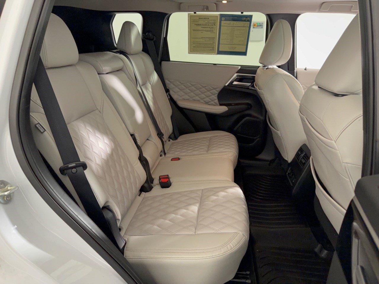 Used 2024 Mitsubishi Outlander SEL FWD image 29