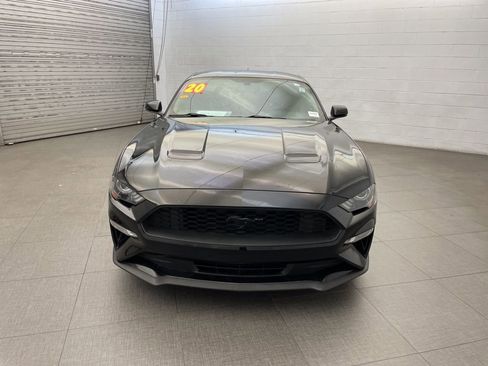 Used 2020 Ford Mustang Premium image 9