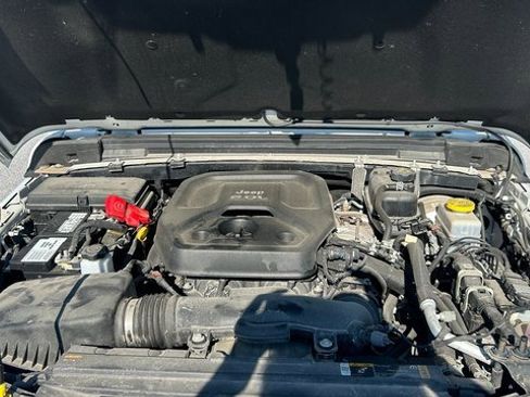 Used 2021 Jeep Wrangler Unlimited Sahara w/ Uconnect 4C Nav & Sound Group image 57