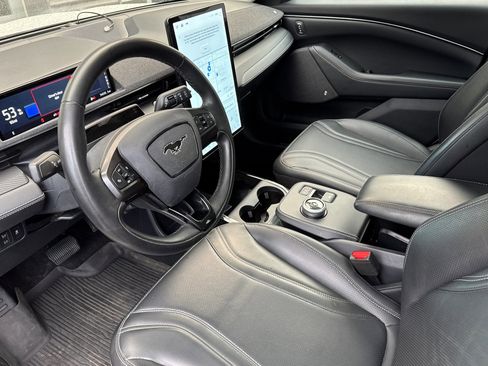 Used 2022 Ford Mustang Mach-E Premium image 10