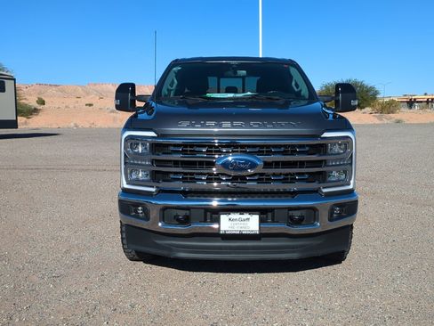 Used 2024 Ford F350 Lariat image 8