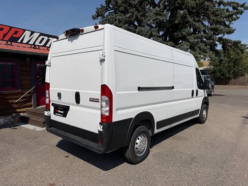 Used 2023 RAM ProMaster 2500 FWD image 21