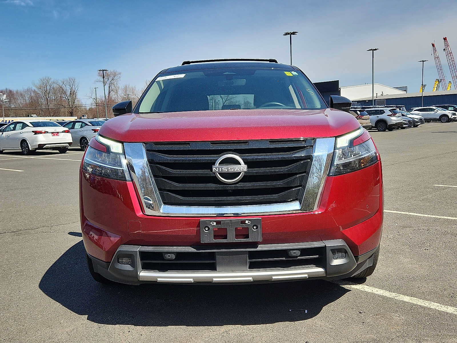 Used 2023 Nissan Pathfinder SL w/ Cargo Package AWD/4WD image 2