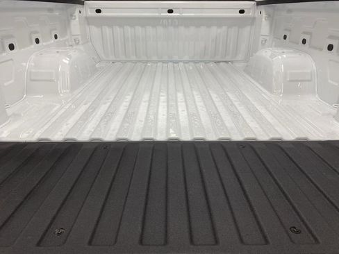 Used 2022 Chevrolet Silverado 1500 LT Trail Boss image 22