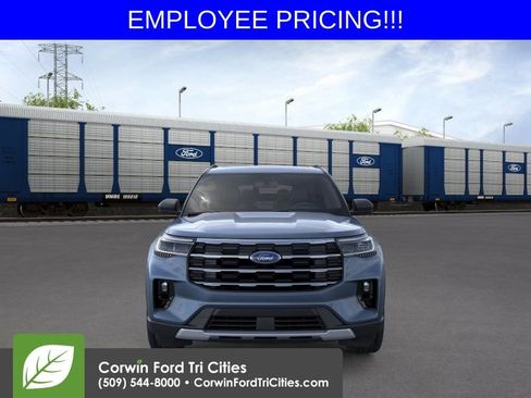 New 2026 Ford Explorer Active AWD/4WD image 7