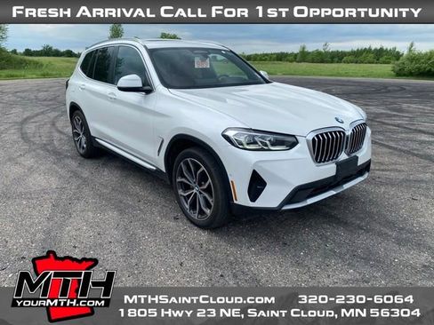 Used 2024 BMW X3 xDrive30i AWD/4WD image 2