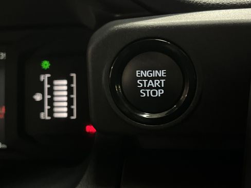 Certified 2024 Toyota Tacoma SR5 image 38