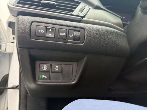 Used 2022 Honda Accord Touring image 21