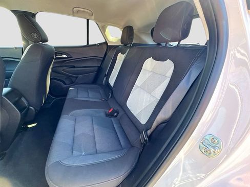 Used 2025 Chevrolet Trax LS image 22