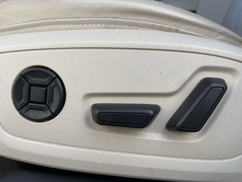 Used 2023 Audi A6 2.0T Premium image 21