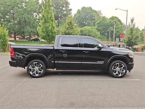 Used 2024 RAM 1500 Limited AWD/4WD image 7