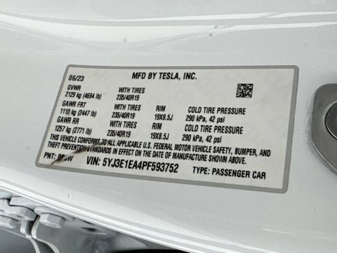 Used 2023 Tesla Model 3 Standard Range RWD image 59