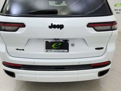Used 2023 Jeep Grand Cherokee L Summit AWD/4WD image 11