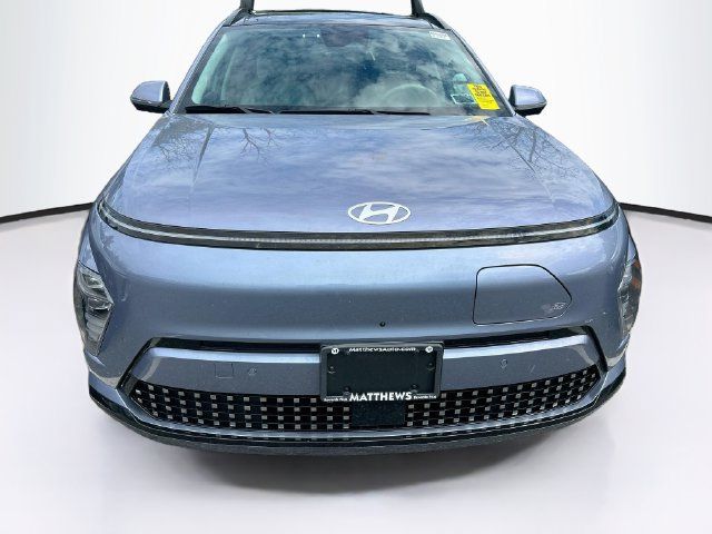 Used 2024 Hyundai Kona Limited FWD image 4
