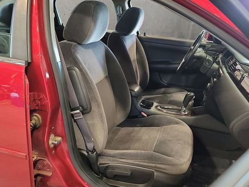 Used 2014 Chevrolet Impala LT w/ LT Sunroof Package image 31