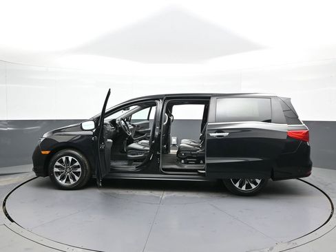 Certified 2024 Honda Odyssey EX-L image 45