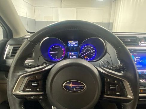 Used 2019 Subaru Outback 2.5i Limited AWD/4WD image 15