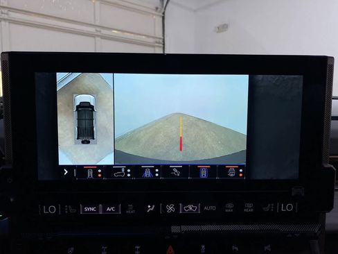 Used 2024 GMC Hummer EV 3X w/ Extreme Off-Road Package image 26