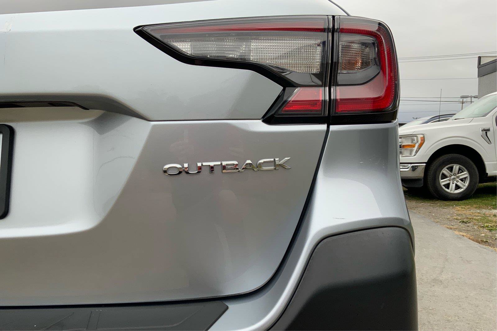 Used 2021 Subaru Outback Premium AWD/4WD image 23