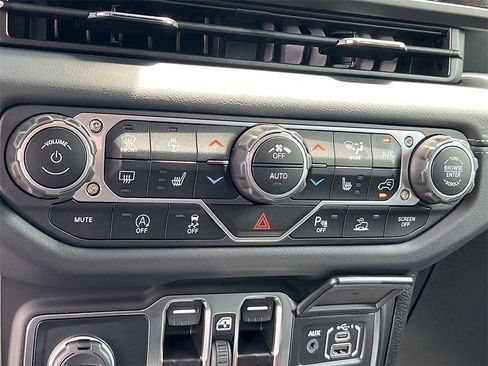 New 2025 Jeep Wrangler Sahara image 20