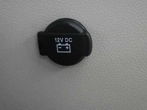 Used 2023 Chrysler Pacifica Touring-L FWD image 24