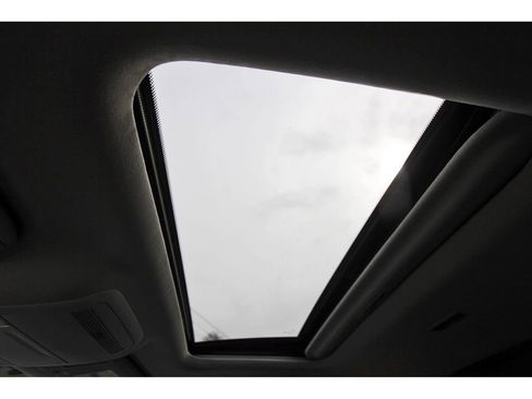 Certified 2025 MAZDA CX-30 AWD 2.5 S w/ Preferred Package image 23