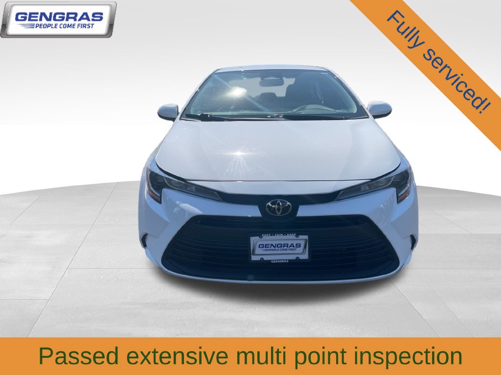 Used 2024 Toyota Corolla LE FWD image 3