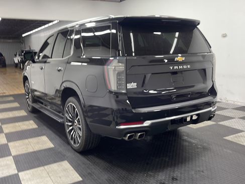 Used 2025 Chevrolet Tahoe High Country AWD/4WD image 15
