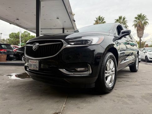 Used 2020 Buick Enclave Essence image 13
