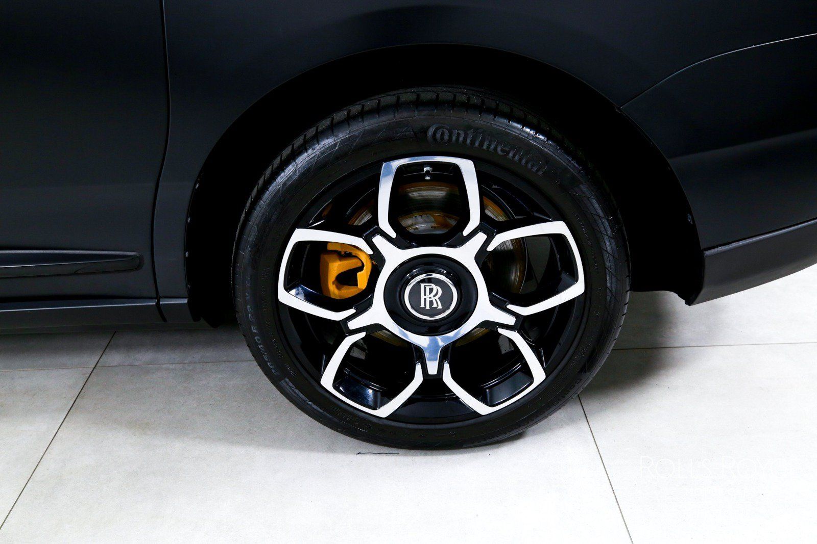 Used 2023 Rolls-Royce Cullinan AWD/4WD image 37