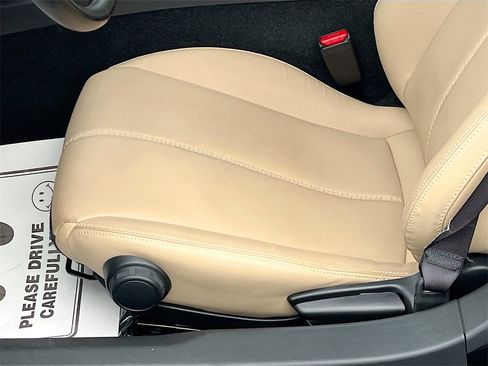 Used 2017 MAZDA MX-5 Miata RF Grand Touring image 18