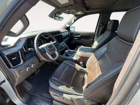 Used 2023 GMC Sierra 1500 Denali w/ Denali Reserve Package AWD/4WD image 17