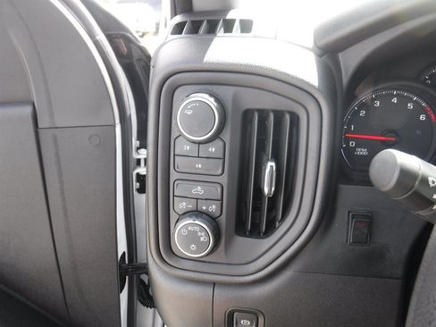 Used 2022 Chevrolet Silverado 2500 W/T w/ WT Fleet Convenience Package AWD/4WD image 21