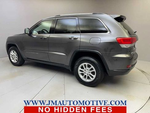 Used 2019 Jeep Grand Cherokee Laredo w/ Security & Convenience Group AWD/4WD image 3