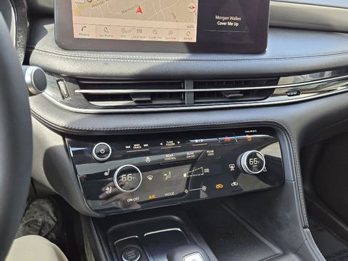 Certified 2023 INFINITI QX60 Luxe w/ Cargo Package image 26