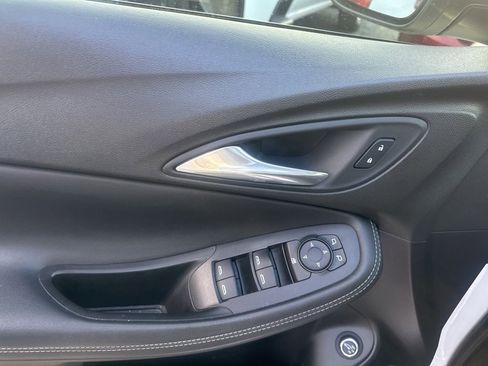 Used 2021 Buick Encore GX Select w/ Experience Buick Package image 17