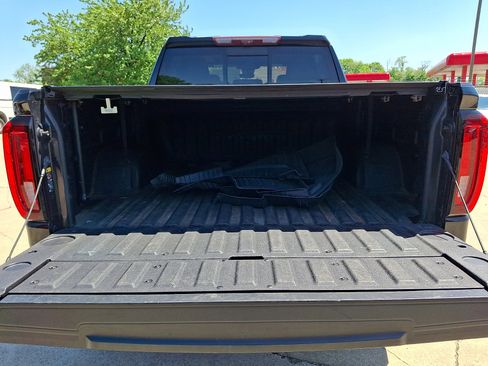 Used 2023 GMC Sierra 1500 Denali AWD/4WD image 30
