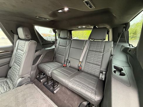 Used 2023 Cadillac Escalade Sport Platinum AWD/4WD image 12