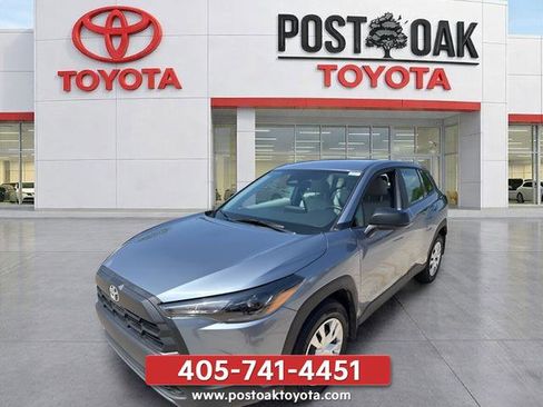 Used 2026 Toyota Corolla Cross L FWD image 3