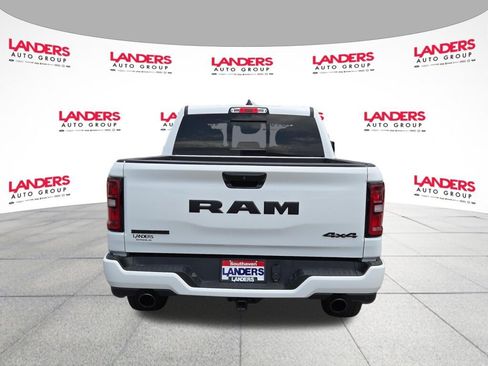 Used 2025 RAM 1500 Big Horn AWD/4WD image 4