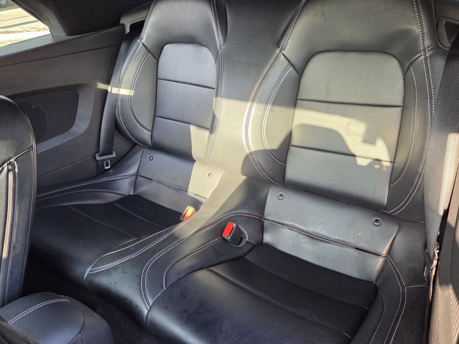 Used 2025 Ford Mustang Premium RWD image 13