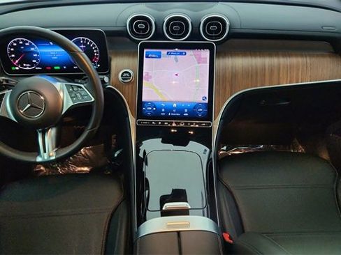 Used 2025 Mercedes-Benz GLC 350e GLC 350e image 20