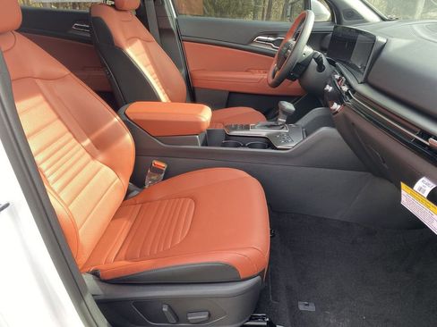 New 2026 Kia Sportage SX image 32