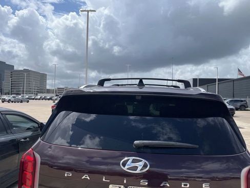 Used 2023 Hyundai Palisade Calligraphy image 10