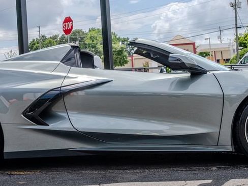 Used 2023 Chevrolet Corvette Stingray Preferred Conv w/ Z51 Performance Package RWD image 22