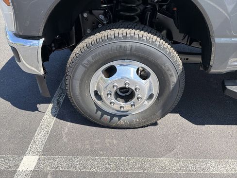 New 2026 Ford F350 XLT AWD/4WD image 15